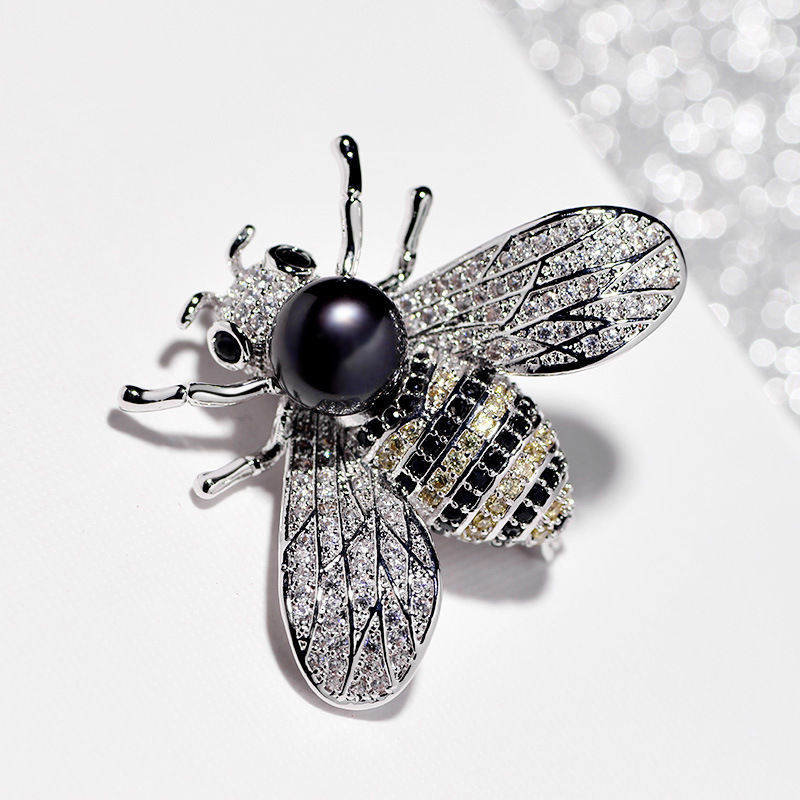 Pearl Bee Brooch
