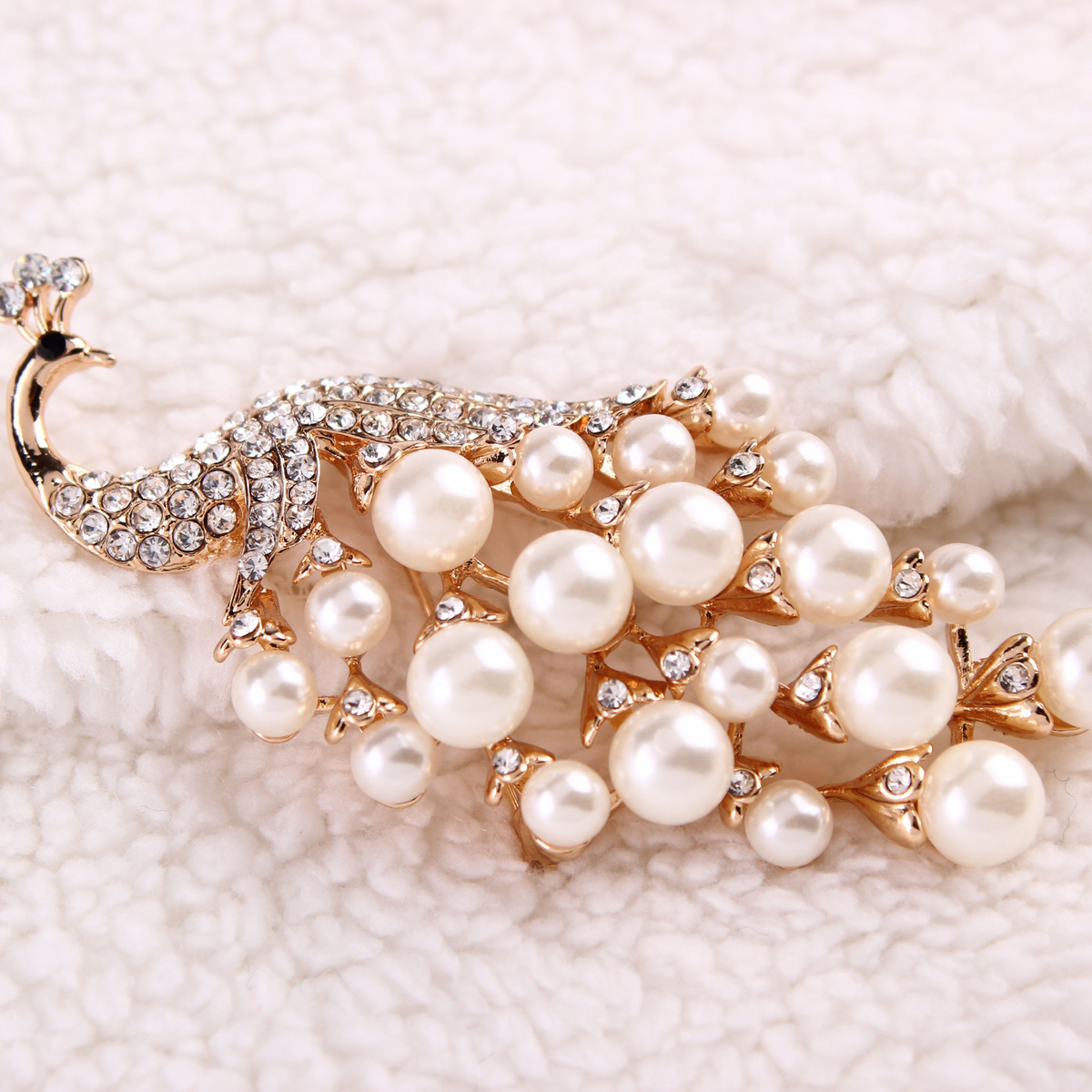 Pearl Rhinestone Peacock Brooch