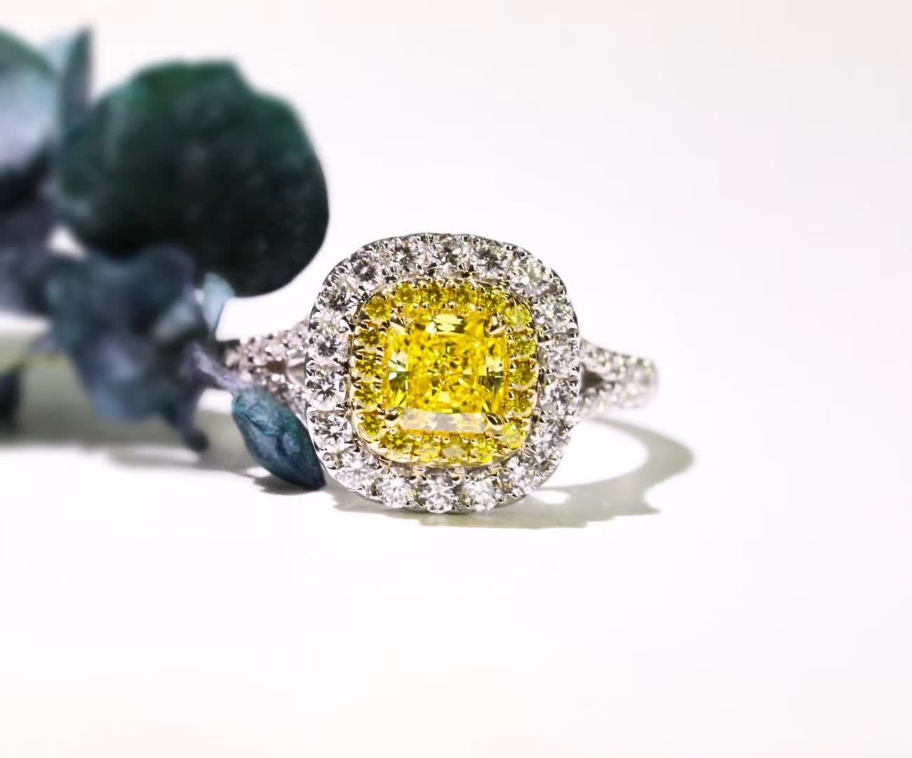 Luxury Square Zircon Inlaid Yellow Diamond Ring