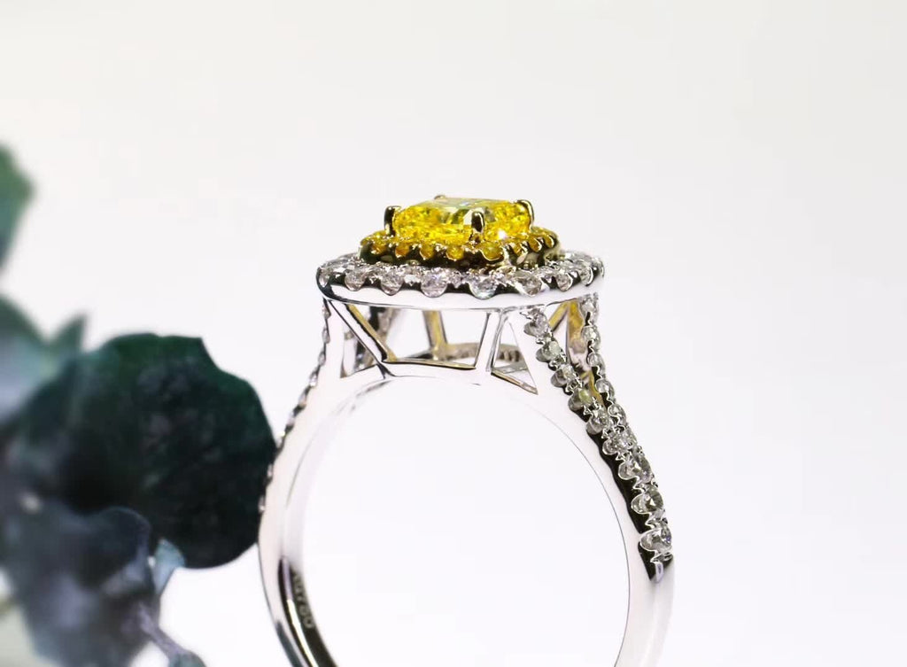 Luxury Square Zircon Inlaid Yellow Diamond Ring