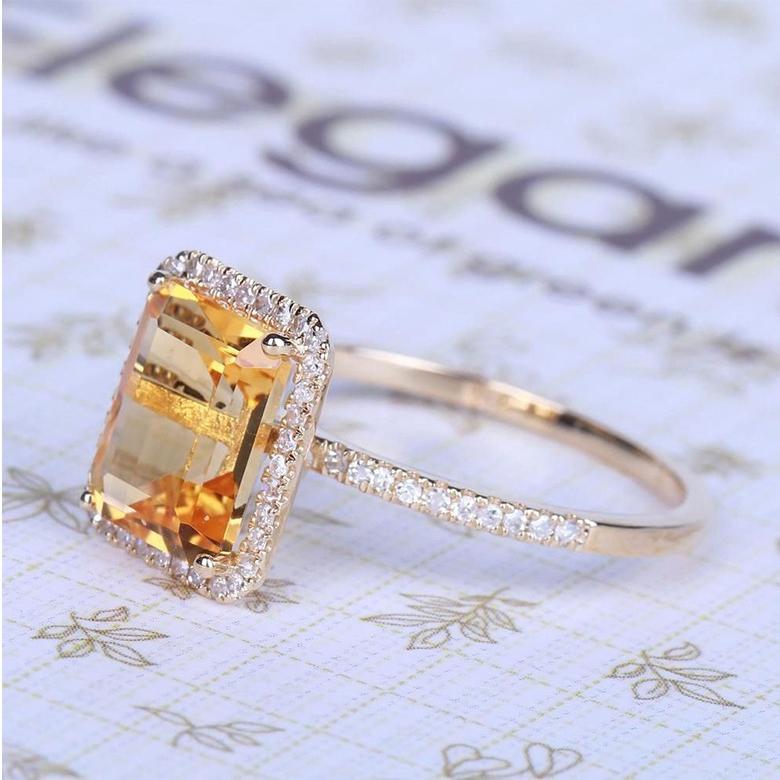 Retro Temperament Female Shinning Ring