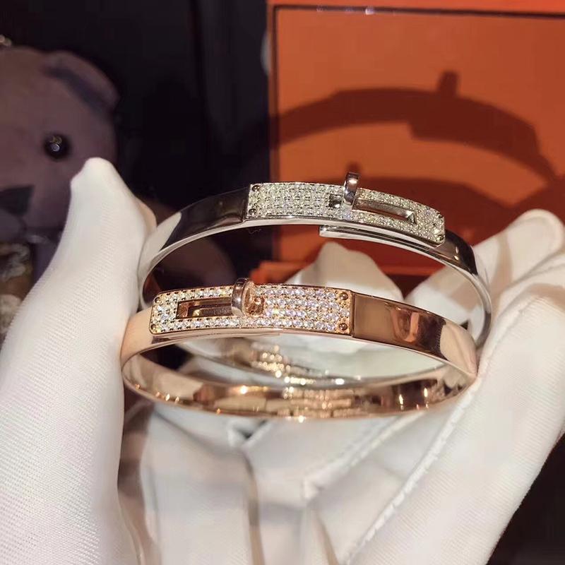 Jewelry For Women Twist Lock Bangle