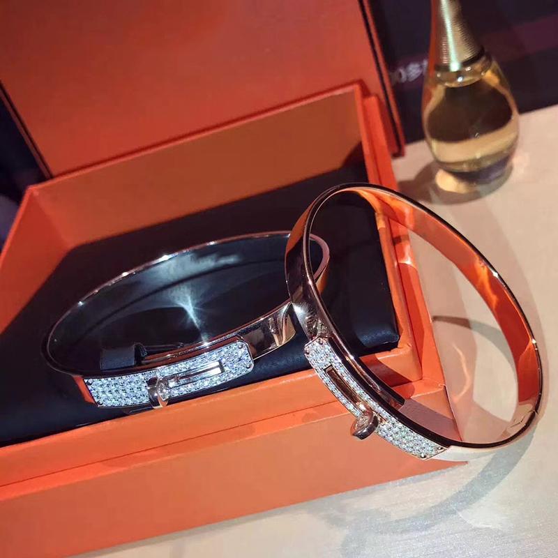 Jewelry For Women Twist Lock Bangle