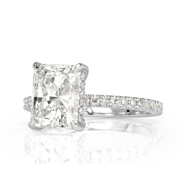 Radiant Cut CVD Diamond Engagement Ring