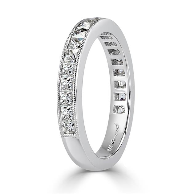 Round Brilliant Cut Diamond Wedding Band