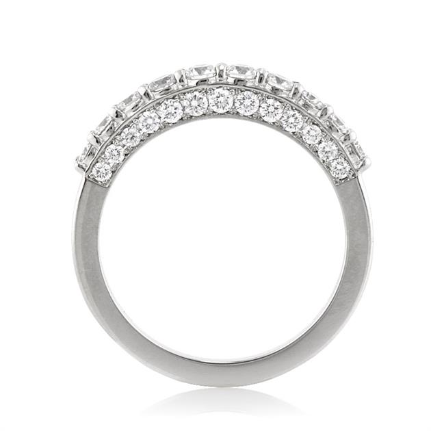 Round Brilliant Cut Diamond Wedding Band