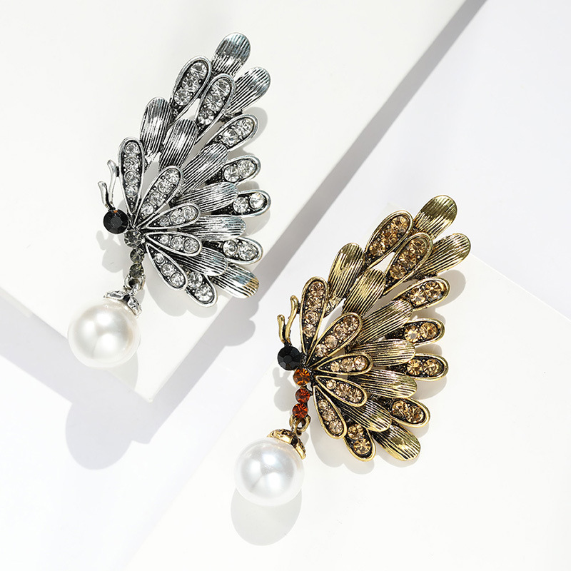 Vintage Butterfly Pearl Brooch