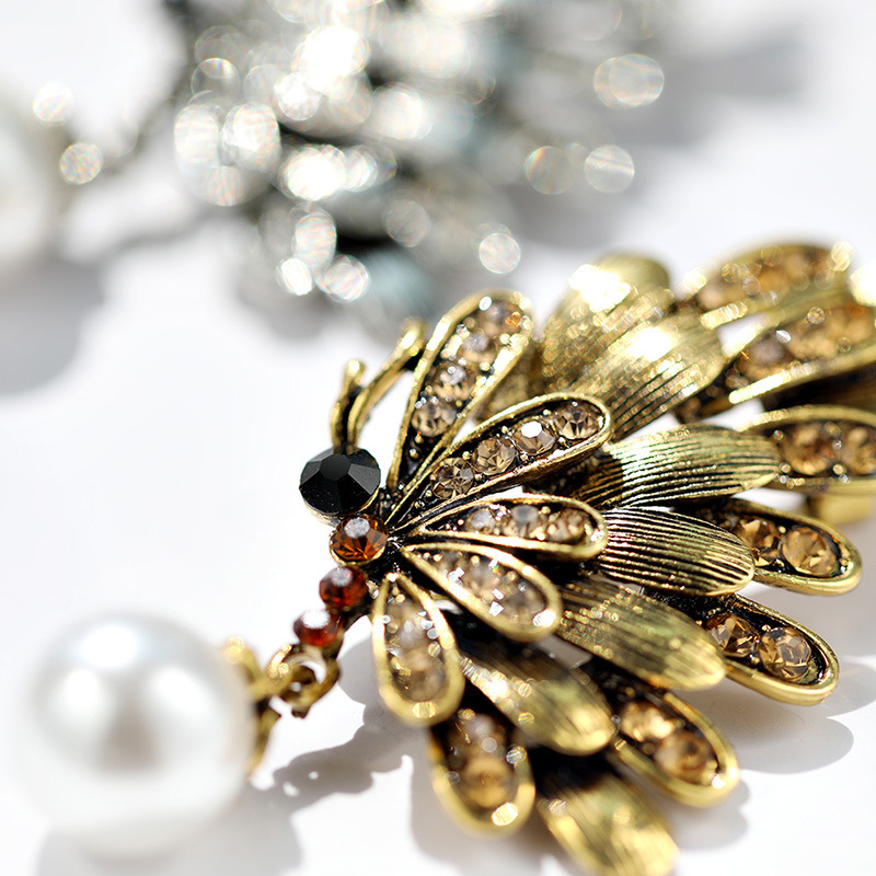 Vintage Butterfly Pearl Brooch