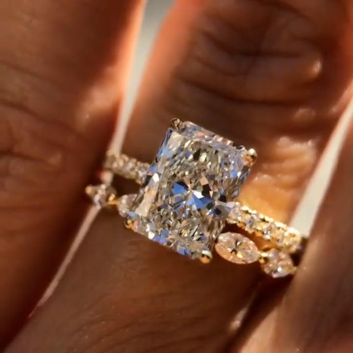 Radiant Cut CVD Diamond Engagement Ring