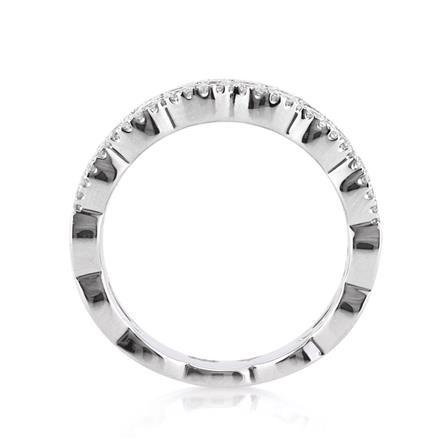 Round Brilliant Cut Diamond Right-Hand Ring