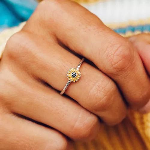 ENAMEL SUNFLOWER RING