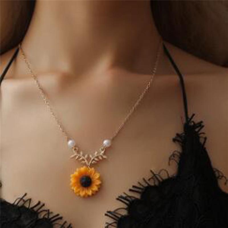 Silver Sunflower Pendent
