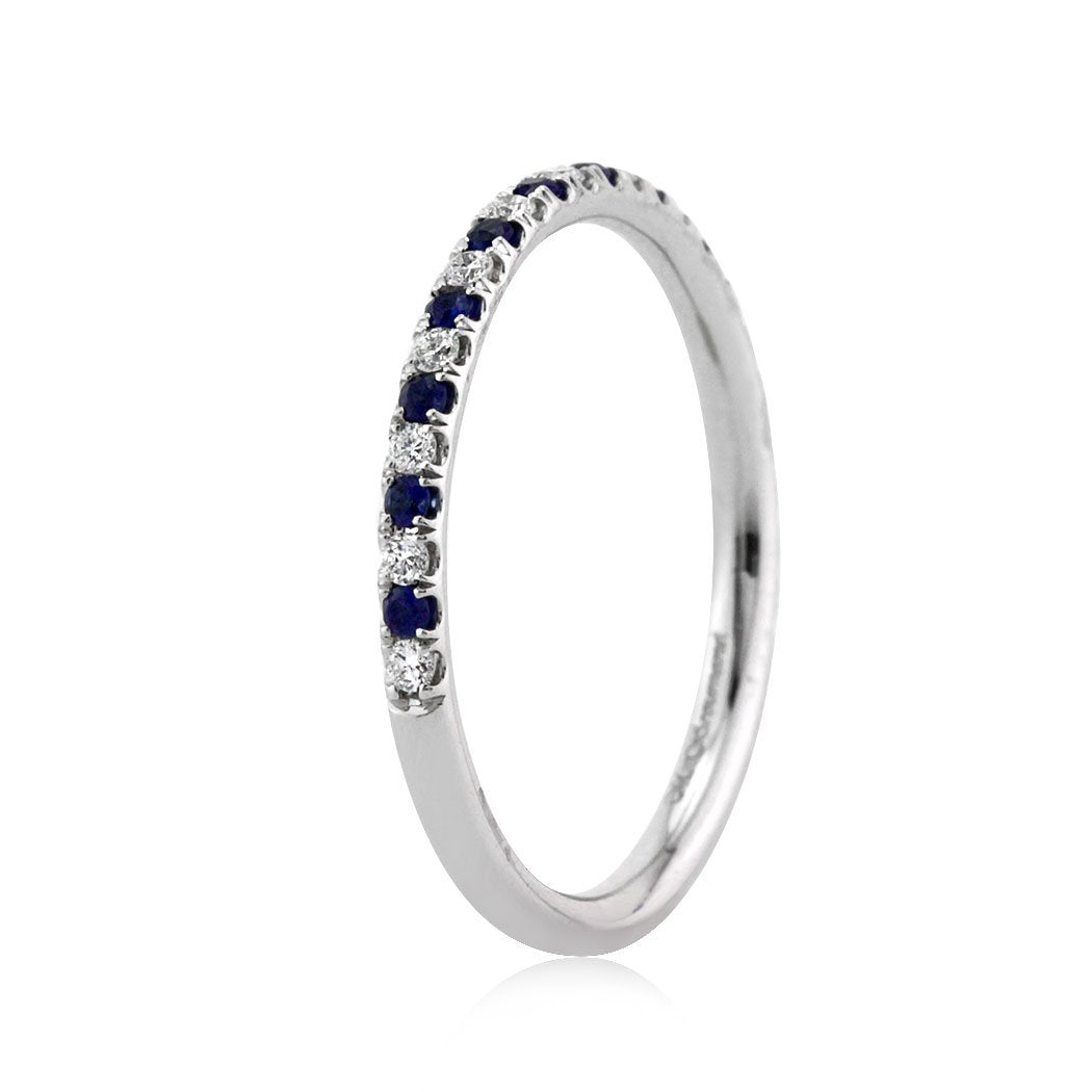 Round Cut Diamond Wedding Band