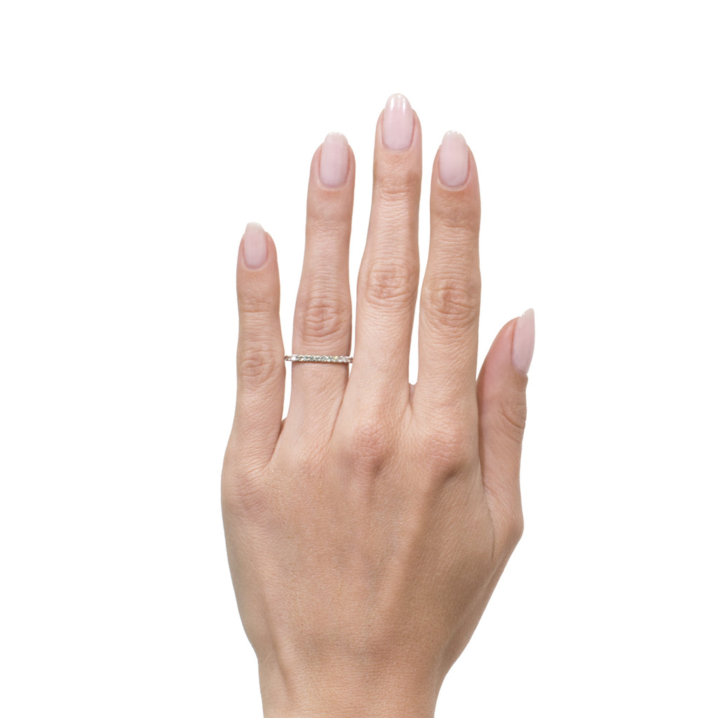 Round Brilliant Cut Diamond Twisted Rope Wedding Band