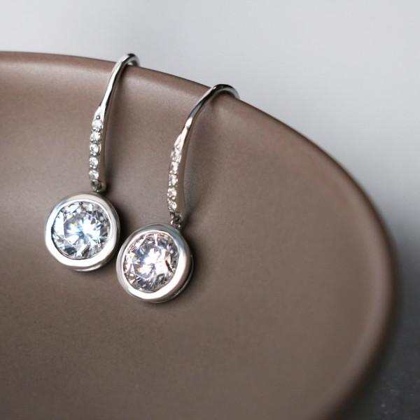 Round Cut  Diamond Drop Earrings
