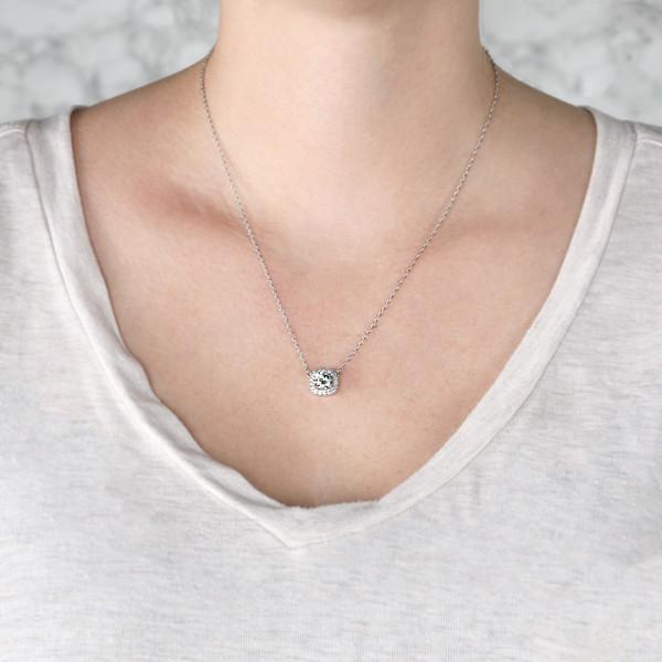 Round Brilliant Cut Diamond Necklace