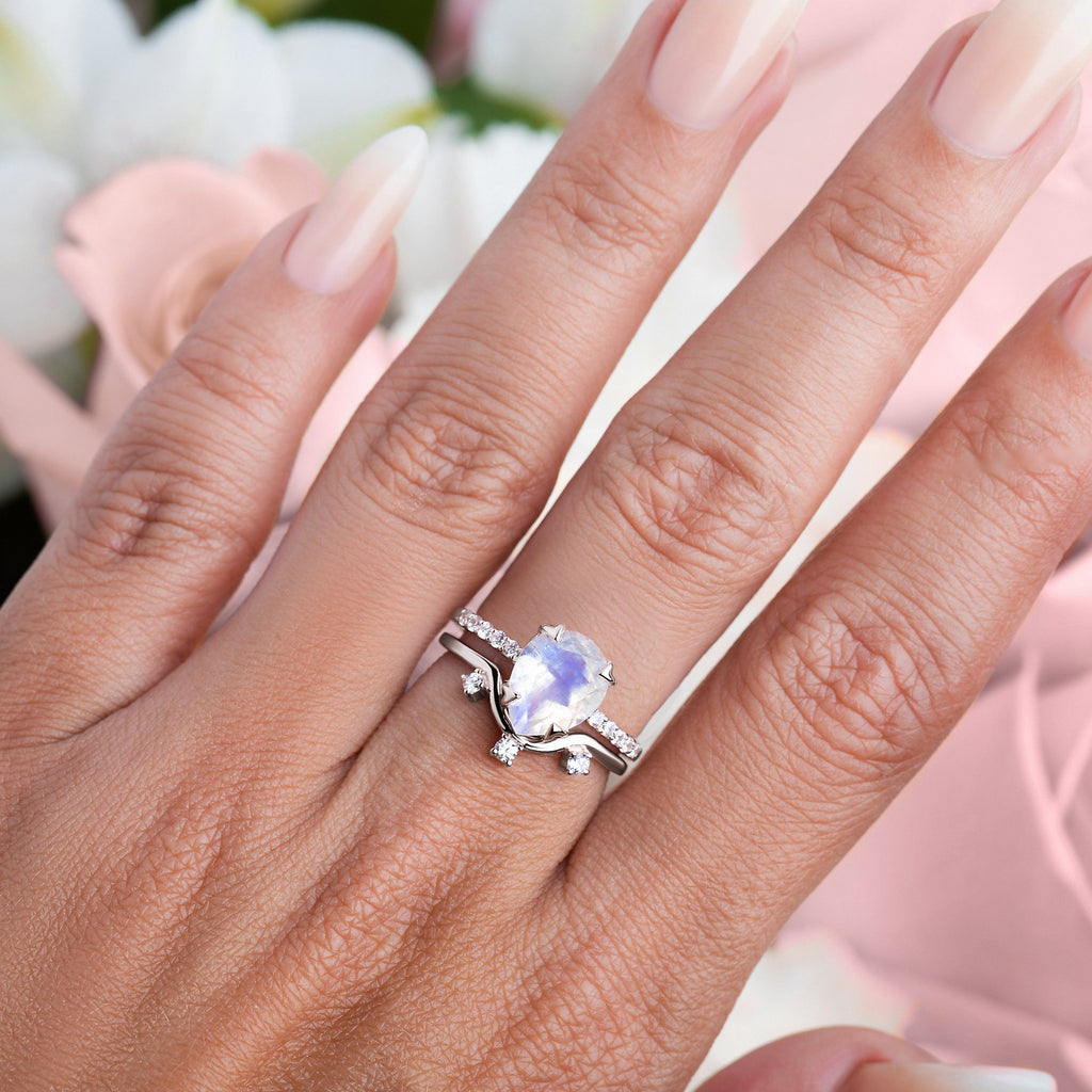 Round Brilliant Cut  Diamond Wedding Ring