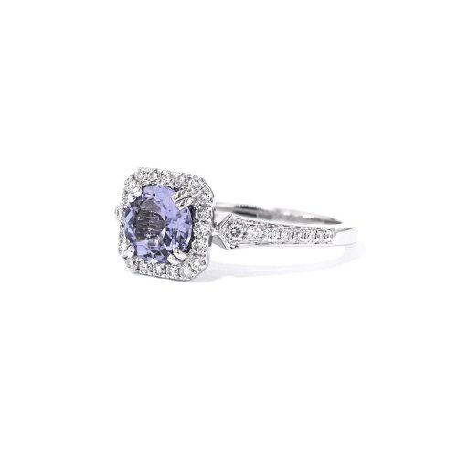 Round Brilliant Cut Engagement Ring
