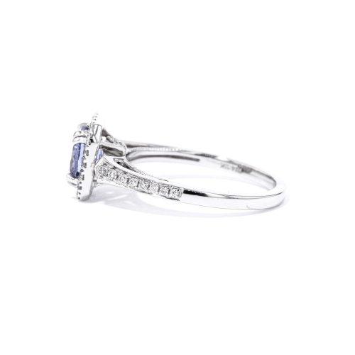 Round Brilliant Cut Engagement Ring