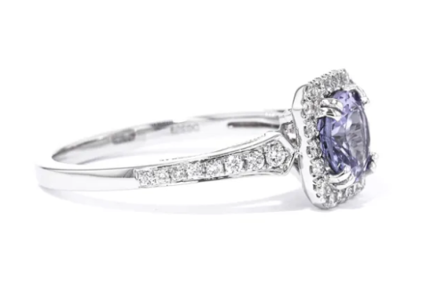 Round Brilliant Cut Engagement Ring