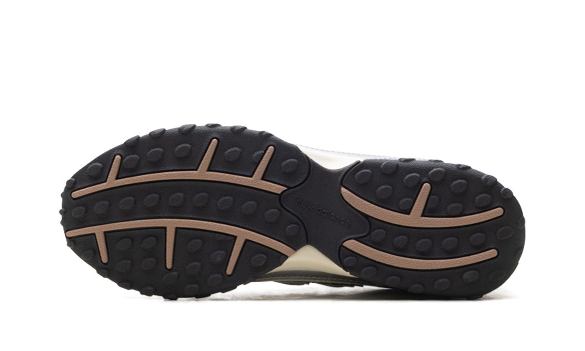 204L "Flat Taupe" U204LSWA