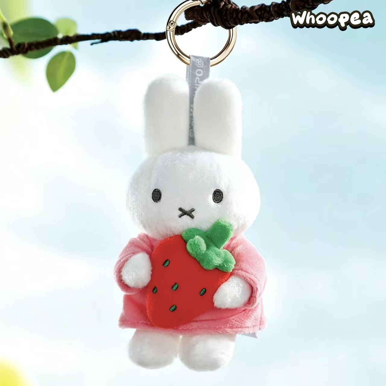 VIPO Miffy Hug Series Plush Pendant