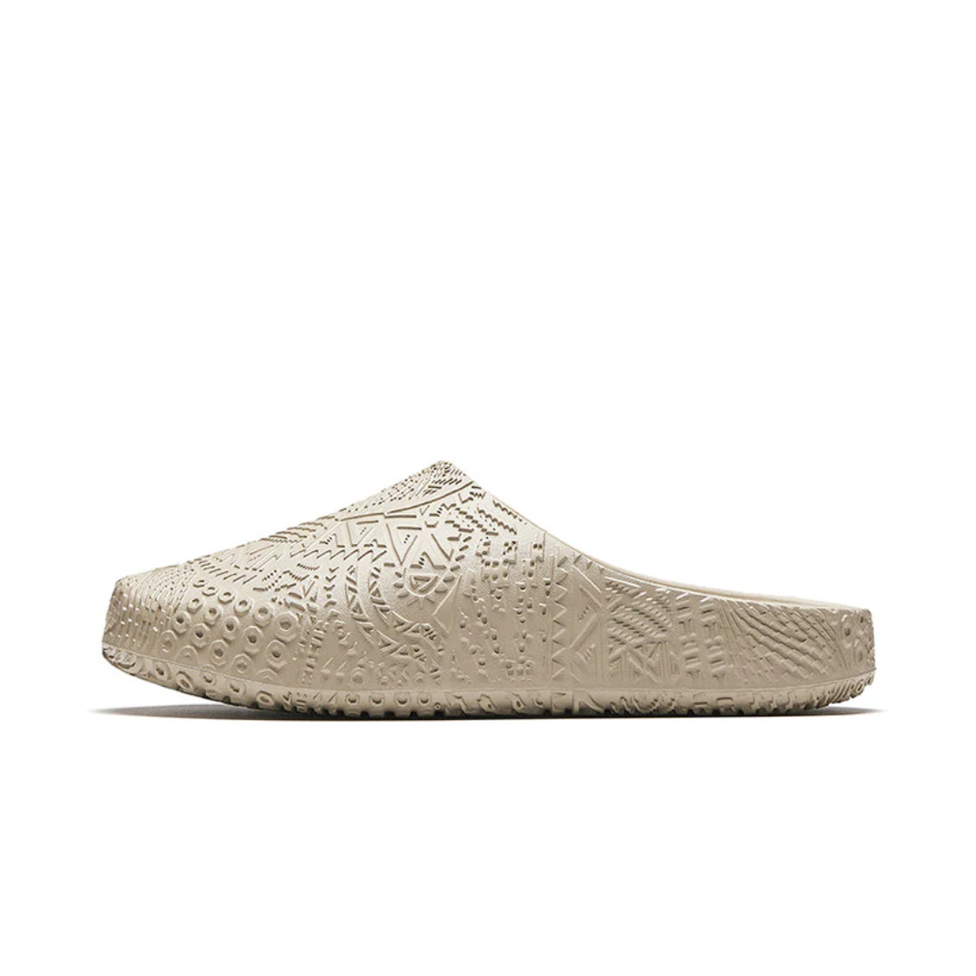 Anta Kai H¨¦l¨¤ Slides KHAKI