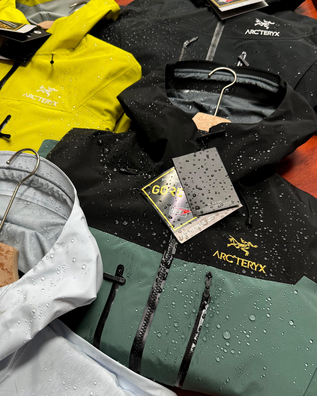 Arc'teryx Alpha SV 7th Generation Hard Shell Jacket