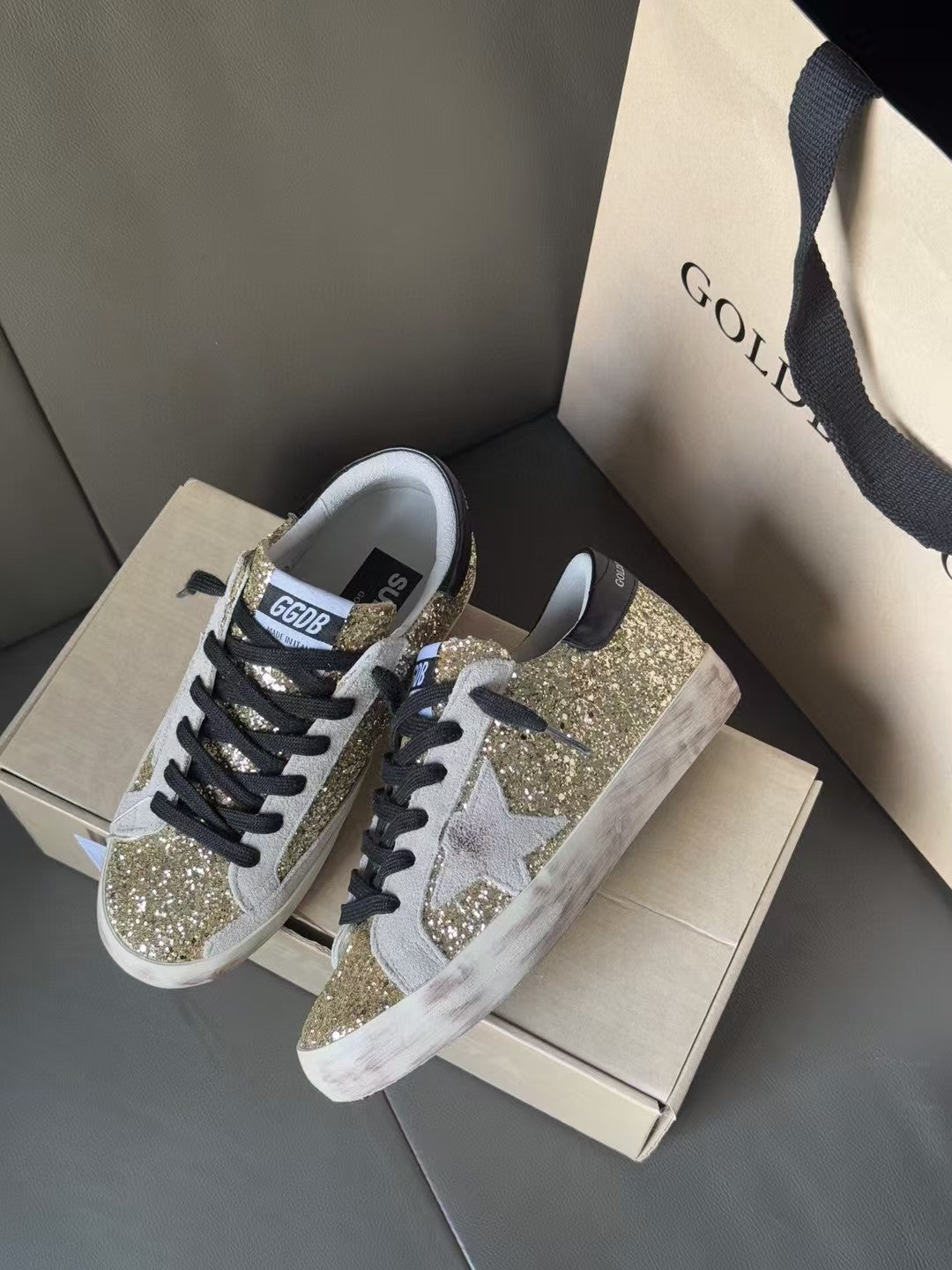 Golden Goose Superstar Distressed Sneakers – 2025 New Collection