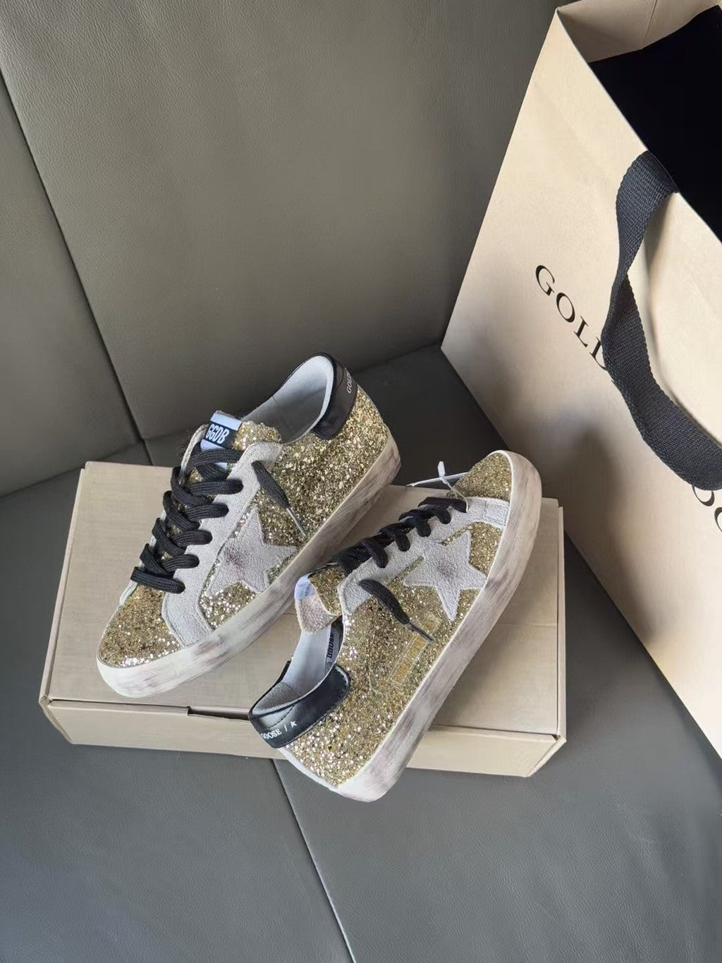 Golden Goose Superstar Distressed Sneakers – 2025 New Collection