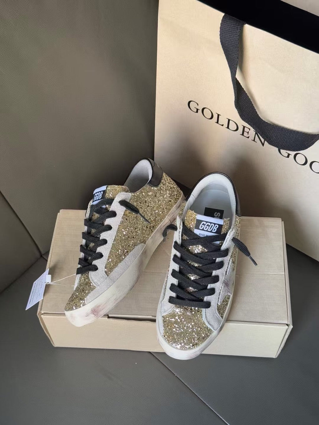Golden Goose Superstar Distressed Sneakers – 2025 New Collection