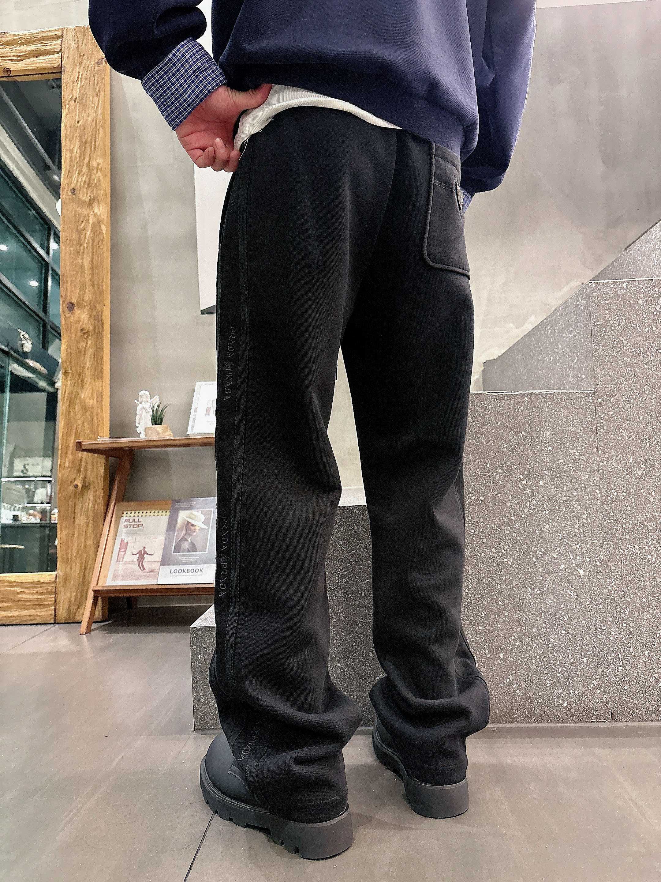 Prada Classic Logo Casual Pants – 2025FW