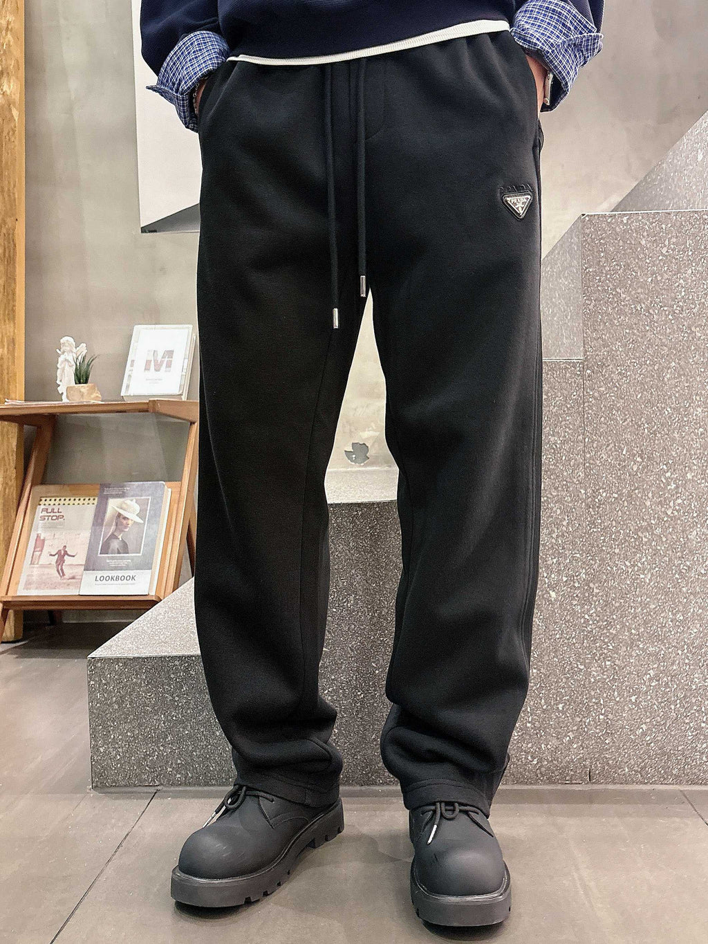 Prada Classic Logo Casual Pants – 2025FW