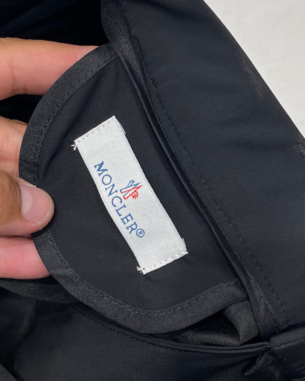 Moncler Men's Ice Silk Business Pants – 2025 Collection