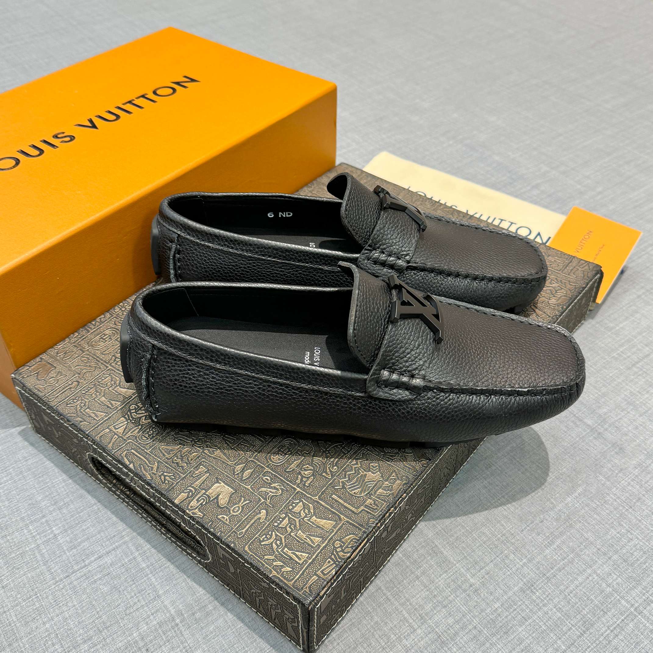Louis Vuitton Men's Grained Leather Driving Shoes