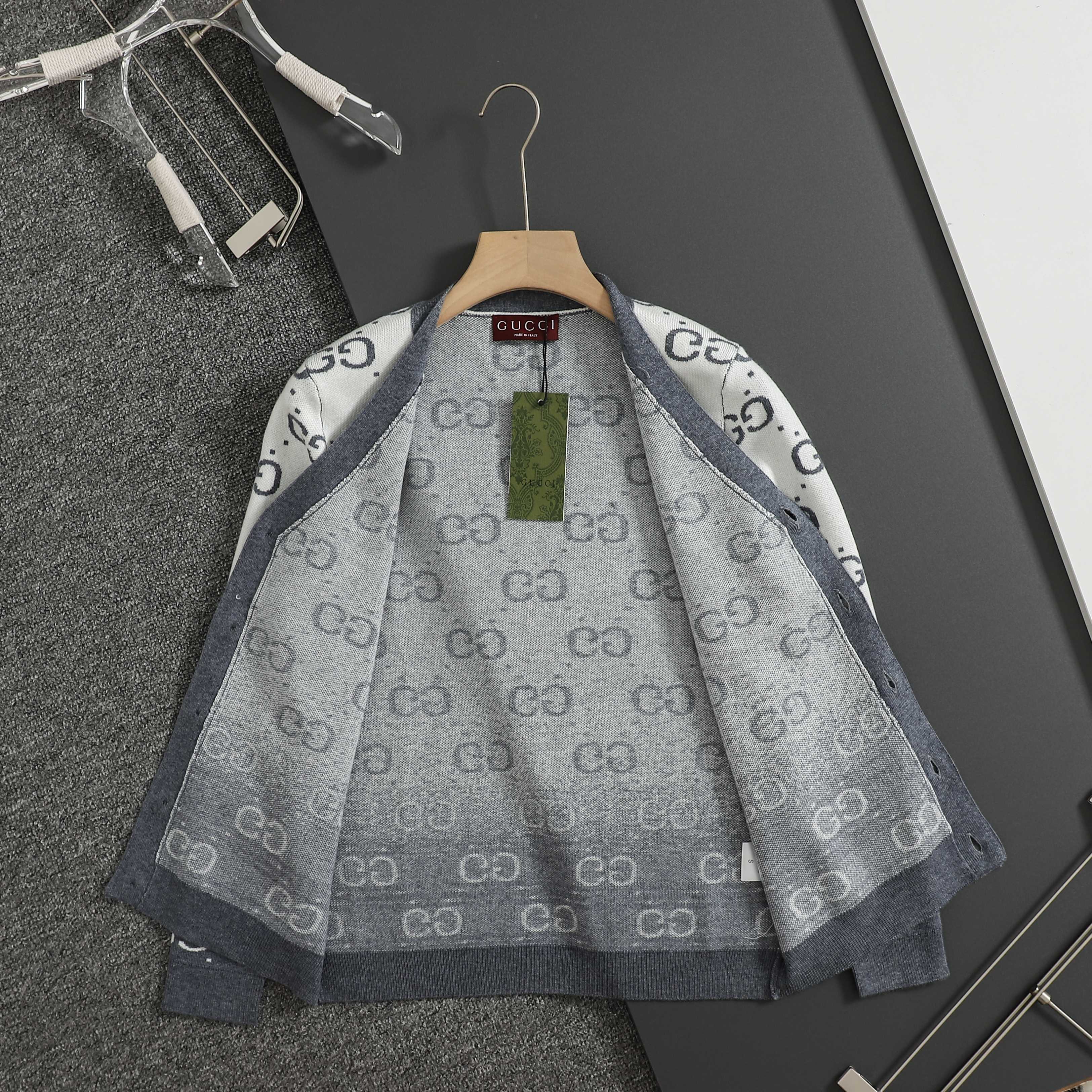 Gucci Classic Jacquard Double G Cardigan
