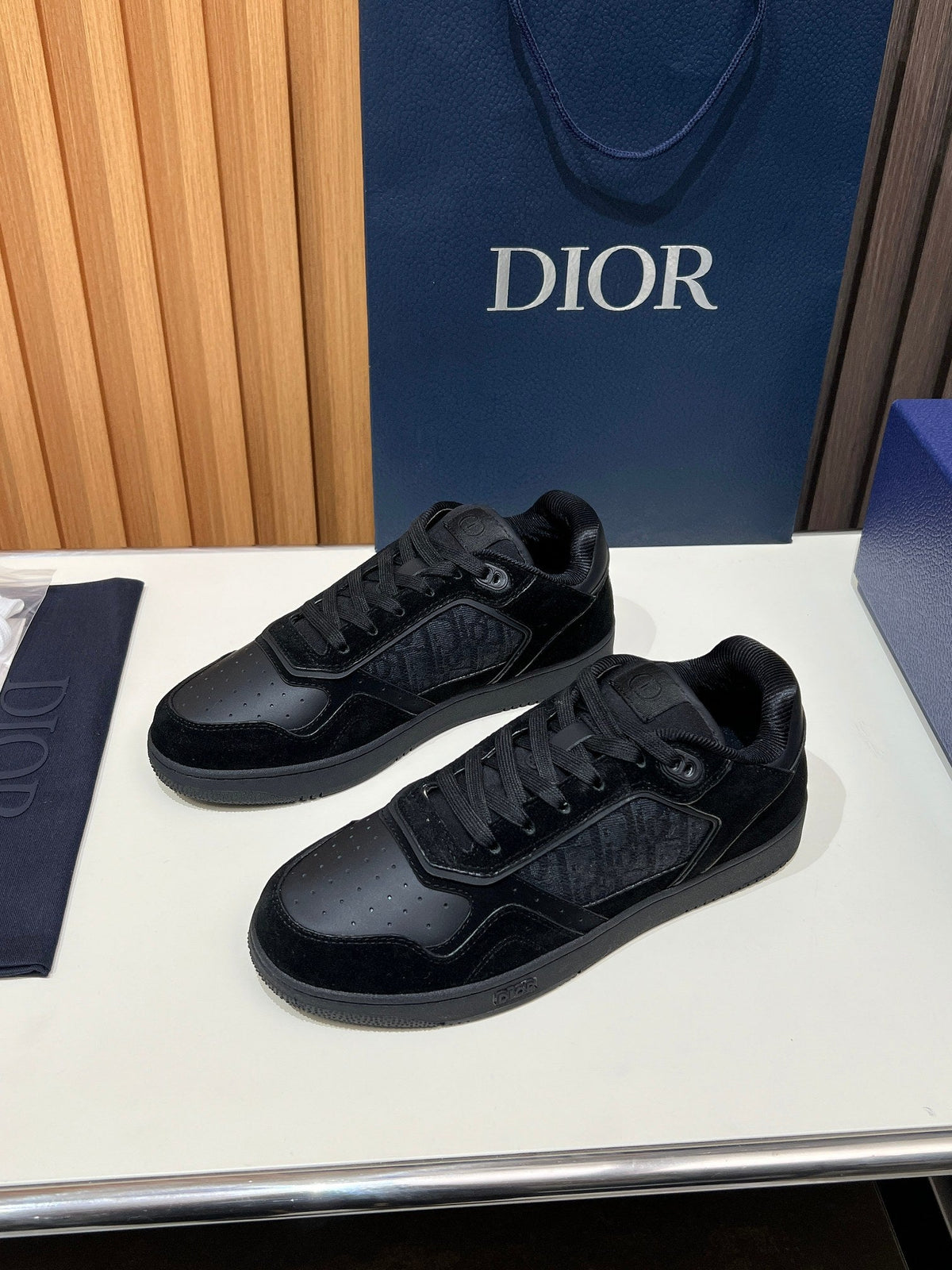Dior B27 Unisex Sneakers – 2025 Collection