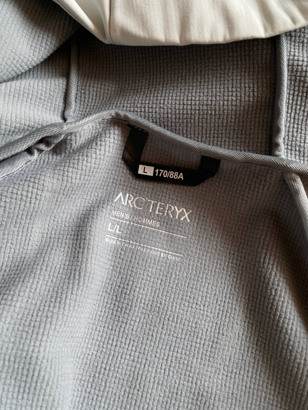 Arc'teryx Isogon Hooded Softshell Jacket