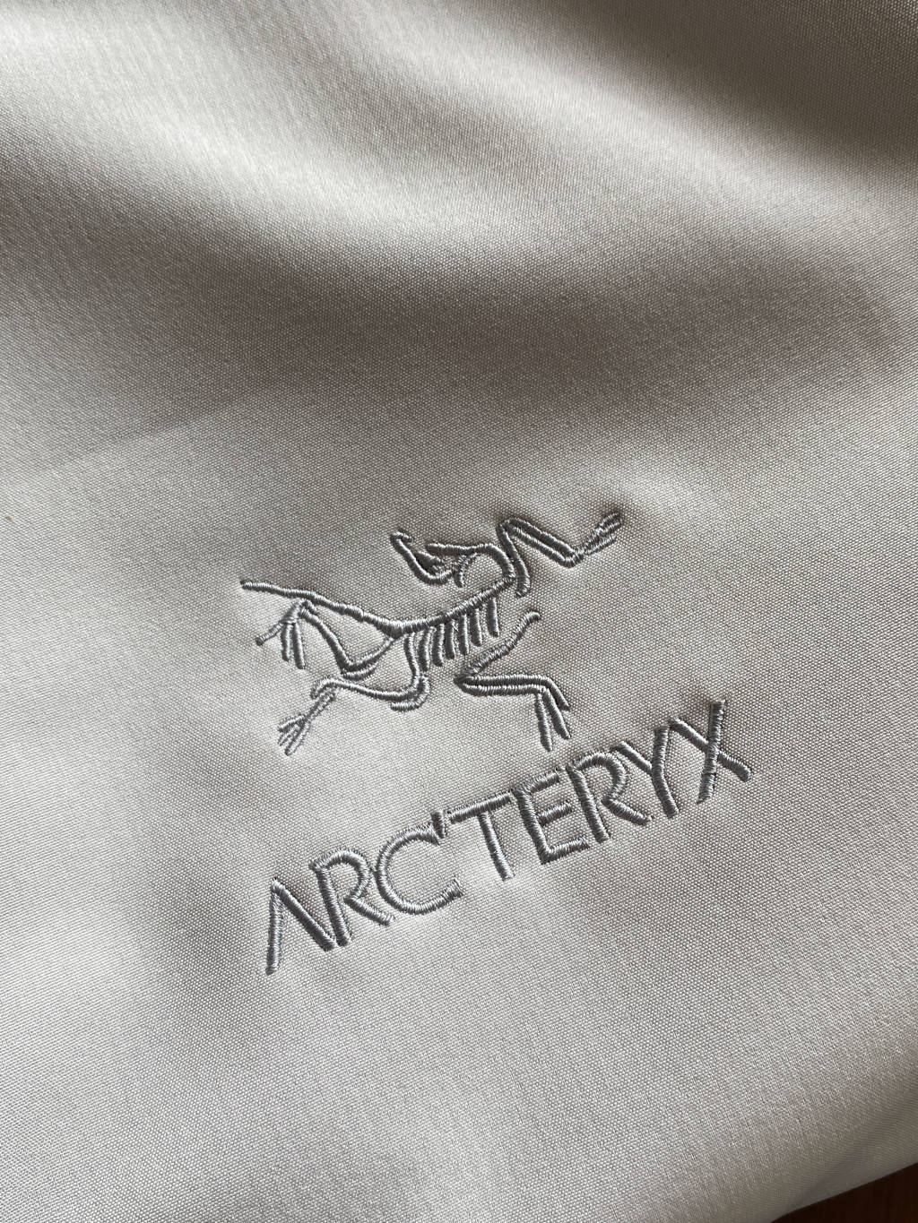Arc'teryx Isogon Hooded Softshell Jacket