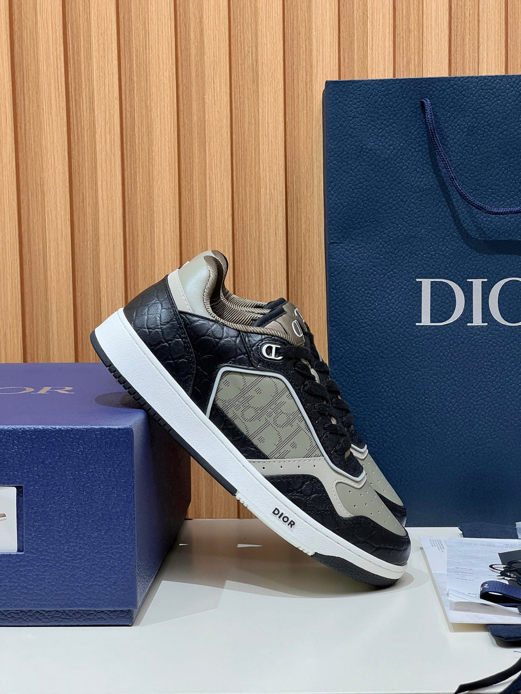 Dior B27 Unisex Sneakers – 2025 Collection