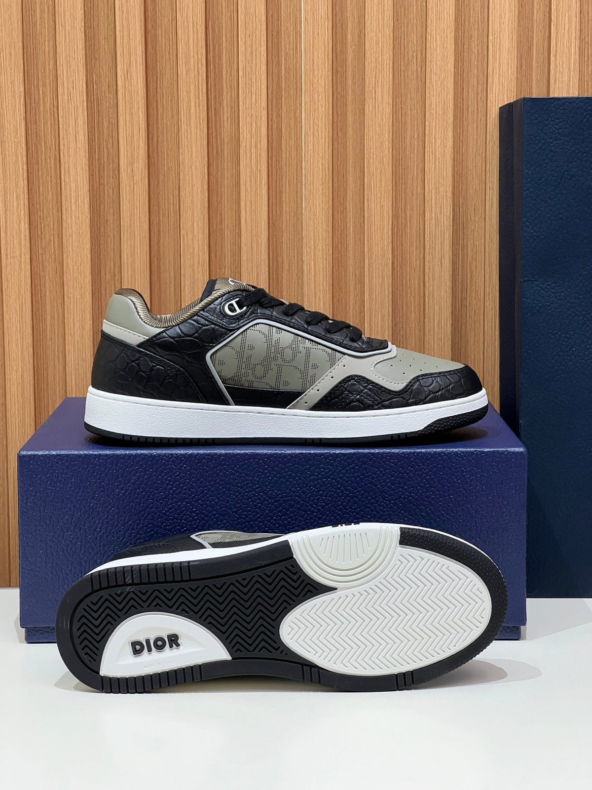 Dior B27 Unisex Sneakers – 2025 Collection
