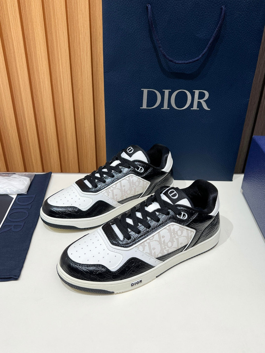 Dior B27 Unisex Sneakers – 2025 Collection
