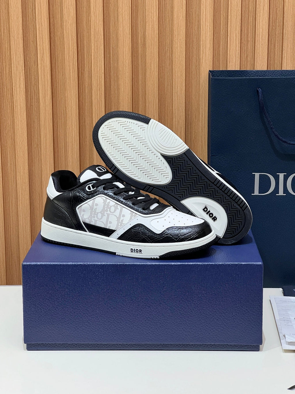 Dior B27 Unisex Sneakers – 2025 Collection