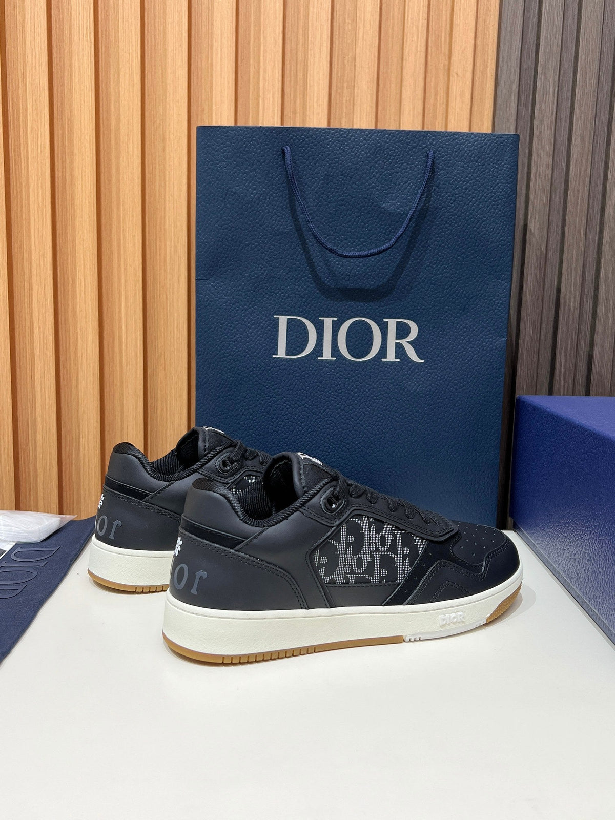 Dior B27 Couple's Sneakers – 2025 Collection