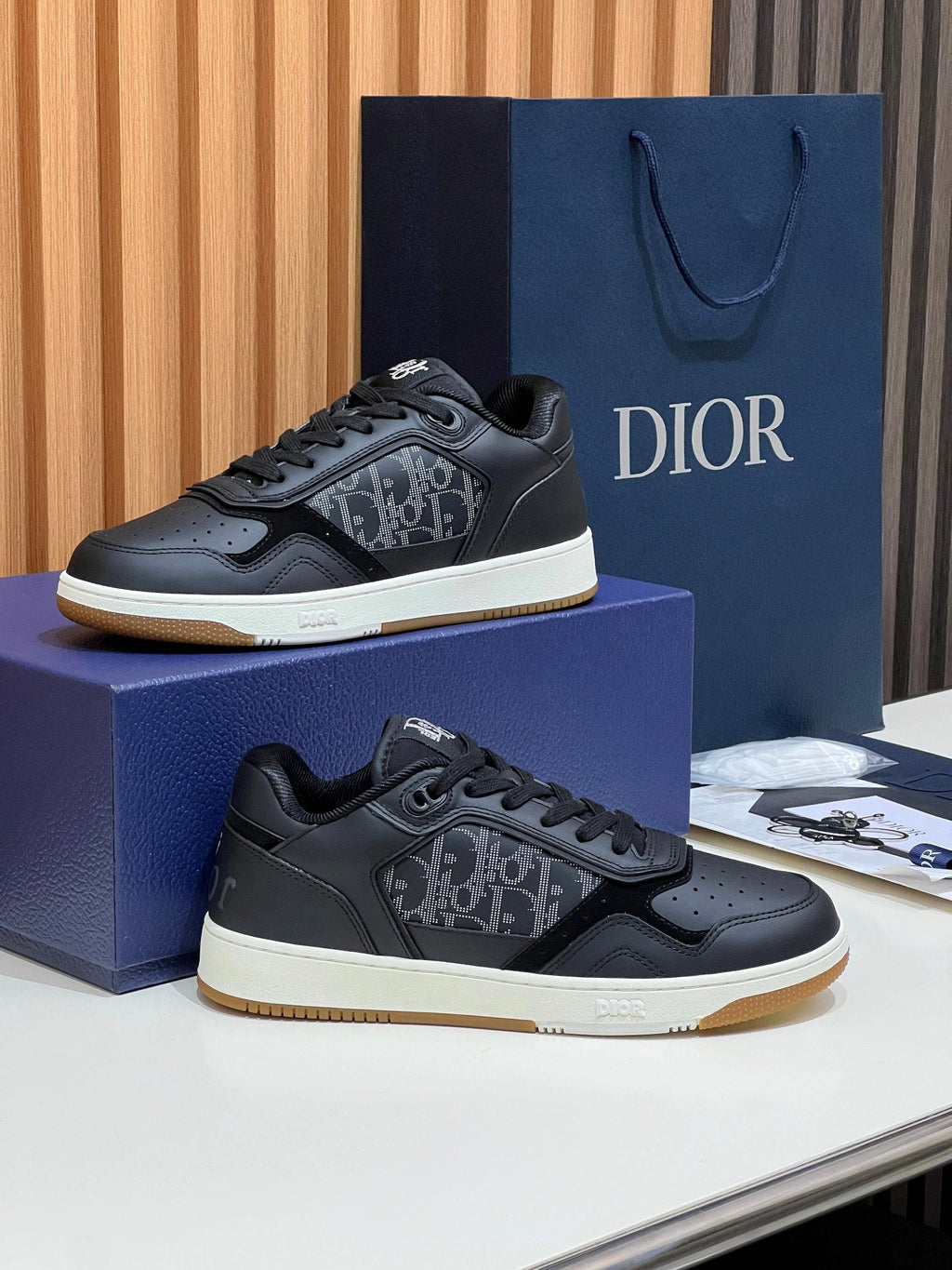 Dior B27 Couple's Sneakers – 2025 Collection
