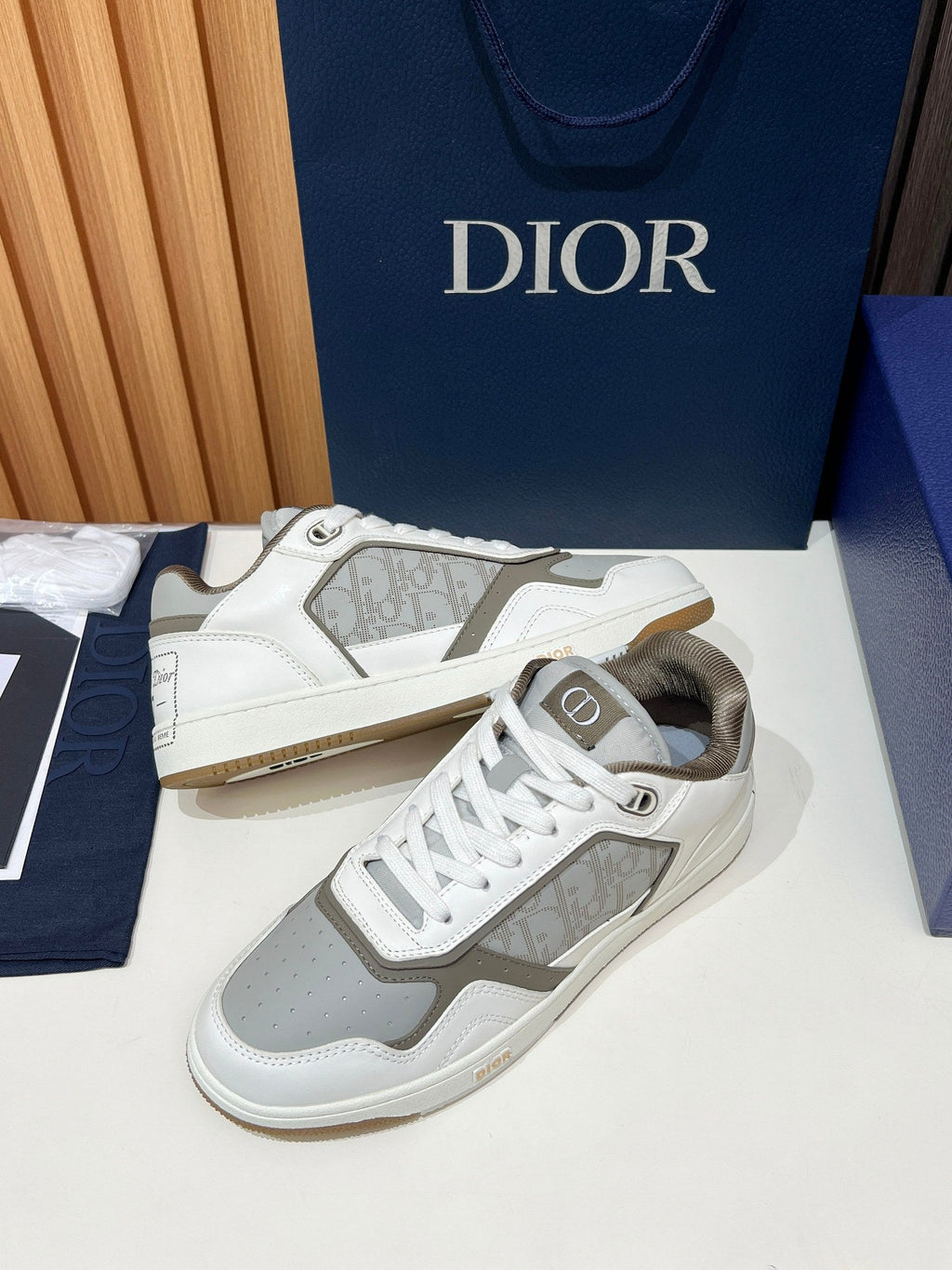 Dior B27 Couple's Sneakers – 2025 Collection