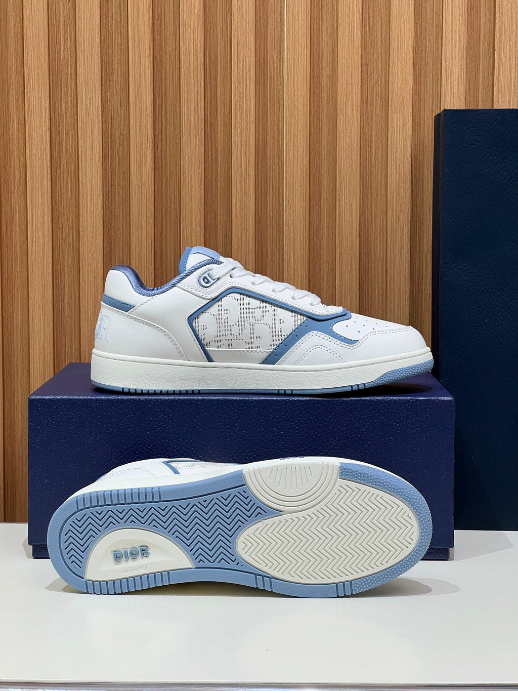 Dior B27 Couple's Sneakers – 2025 Collection