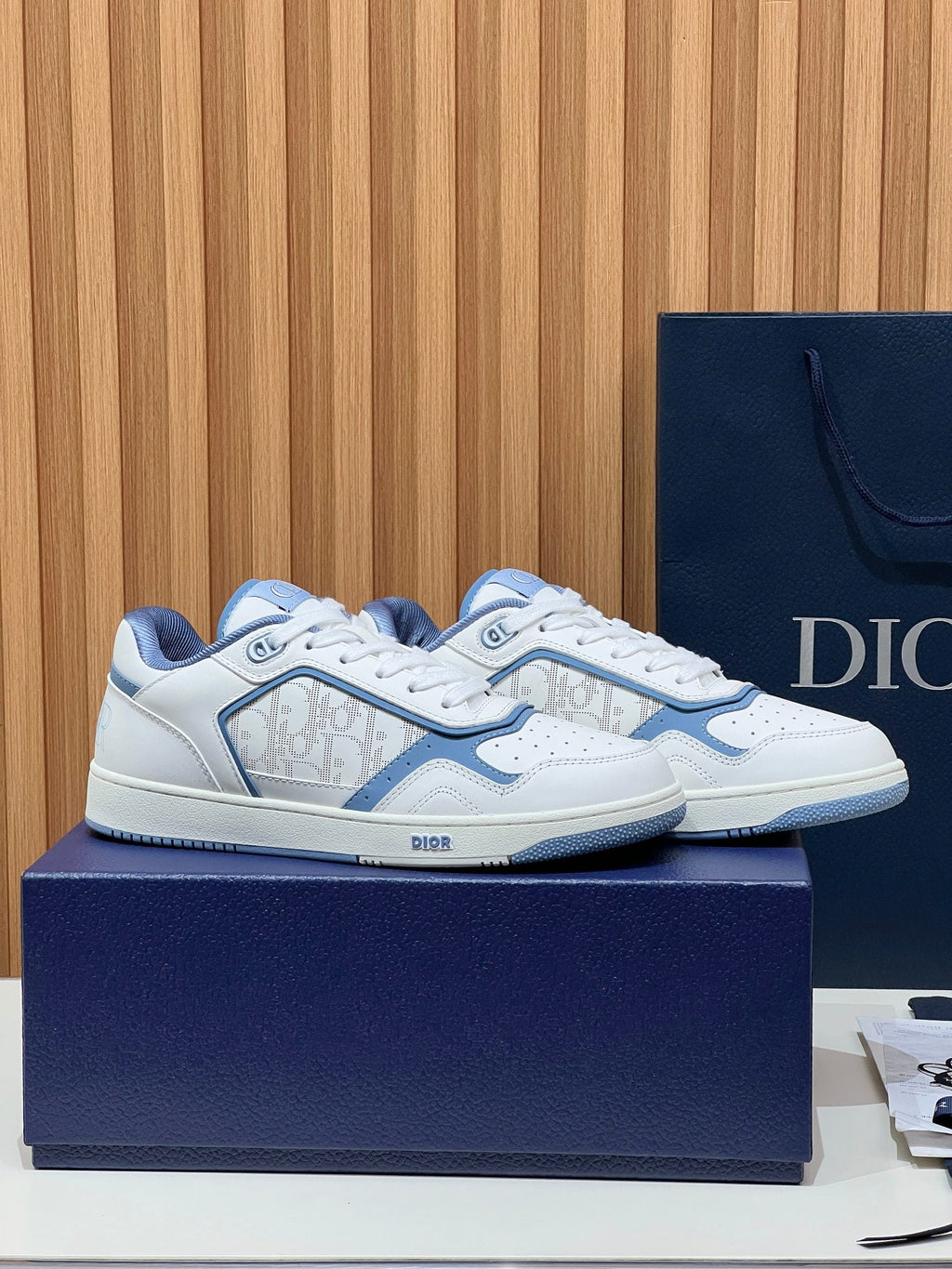 Dior B27 Couple's Sneakers – 2025 Collection