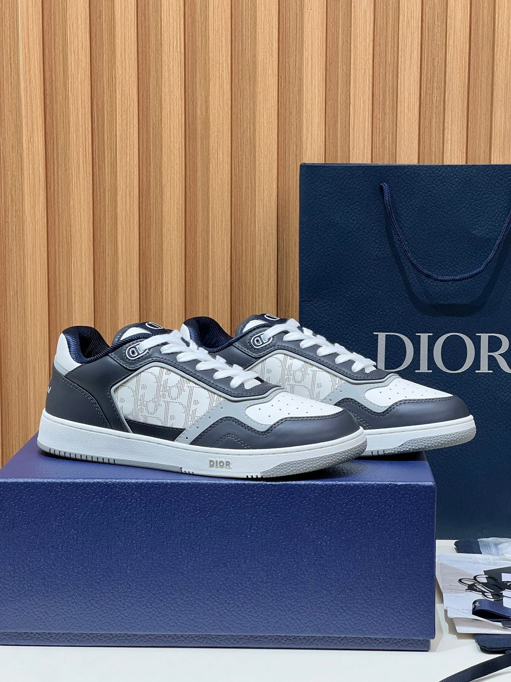Dior B27 Couple's Sneakers – 2025 Collection