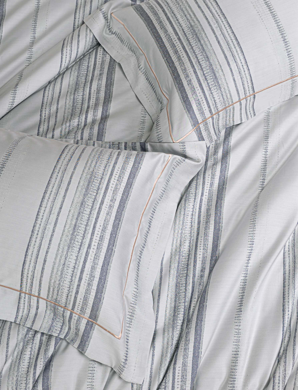 Hotel Grand Pima Cotton & Silk Jacquard Four-Piece Bedding Set